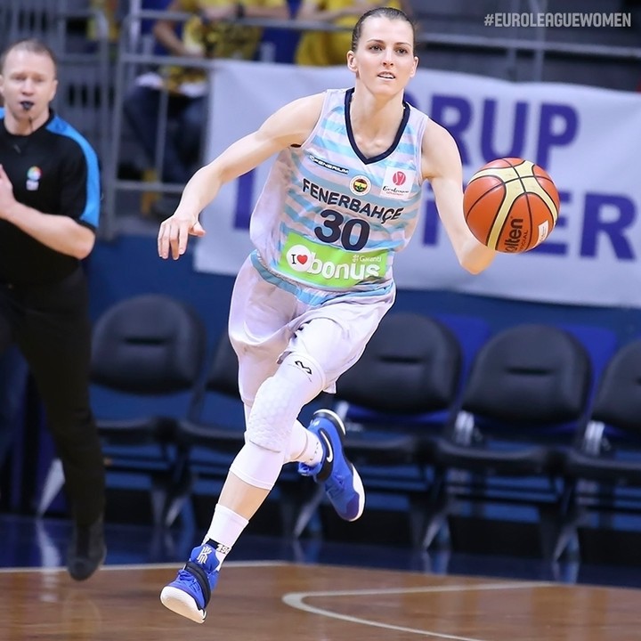 A double-double of 13pts & 13reb from Anastasiya Verameyenka and 17pts from @all…